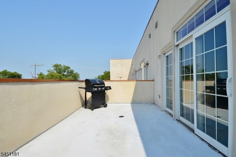 604 Avenue A 104 Property Photo 25