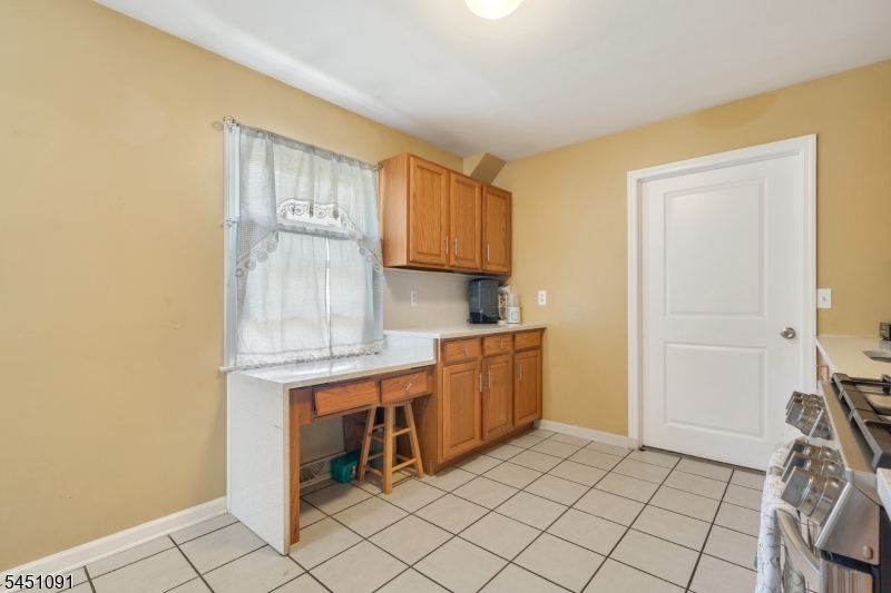 12 Pierrepont Ave Property Photo 8