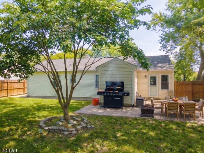 12 Pierrepont Ave Property Photo 19