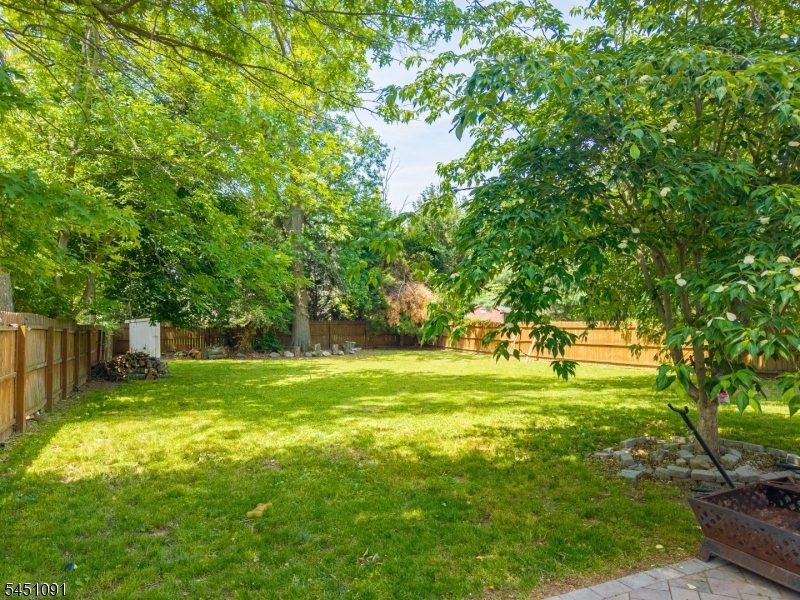 12 Pierrepont Ave Property Photo 20