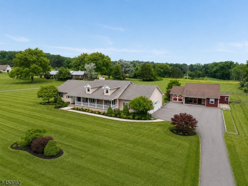 80 Deer Hill Rd Property Photo 1