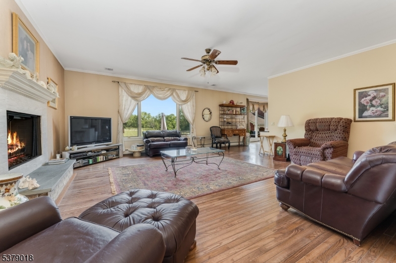 80 Deer Hill Rd Property Photo 10