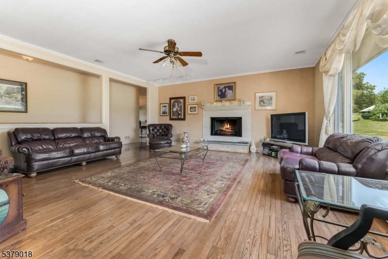 80 Deer Hill Rd Property Photo 11