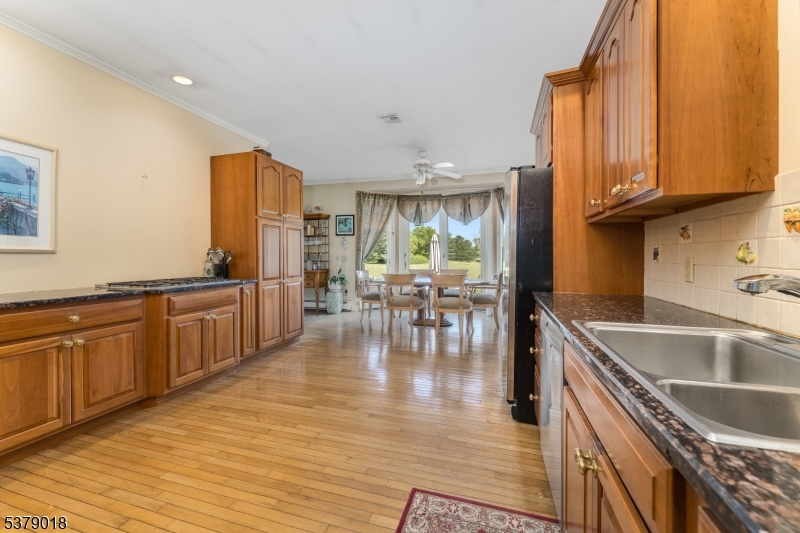 80 Deer Hill Rd Property Photo 13