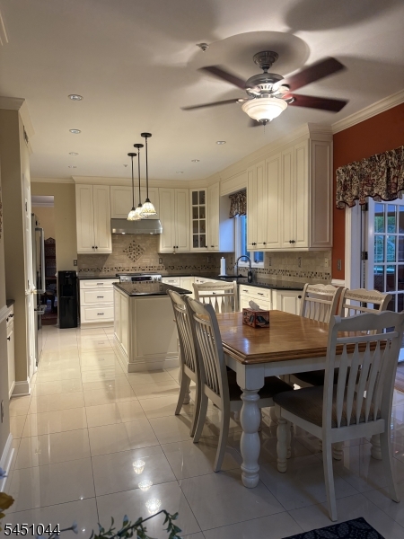 8 Stiles Ln Property Photo 6