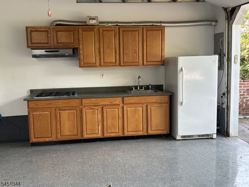 8 Stiles Ln Property Photo 39