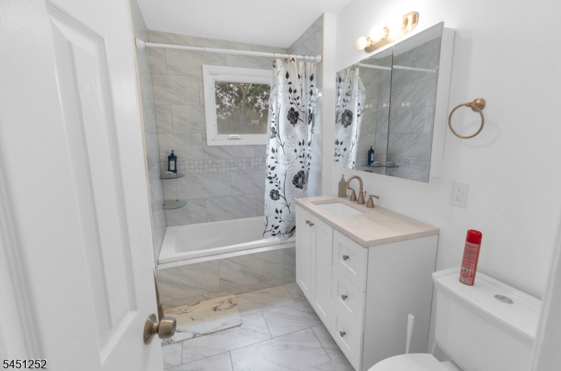 236 Halsted St Property Photo 20