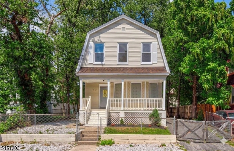 31 Voorhees St Property Photo 1