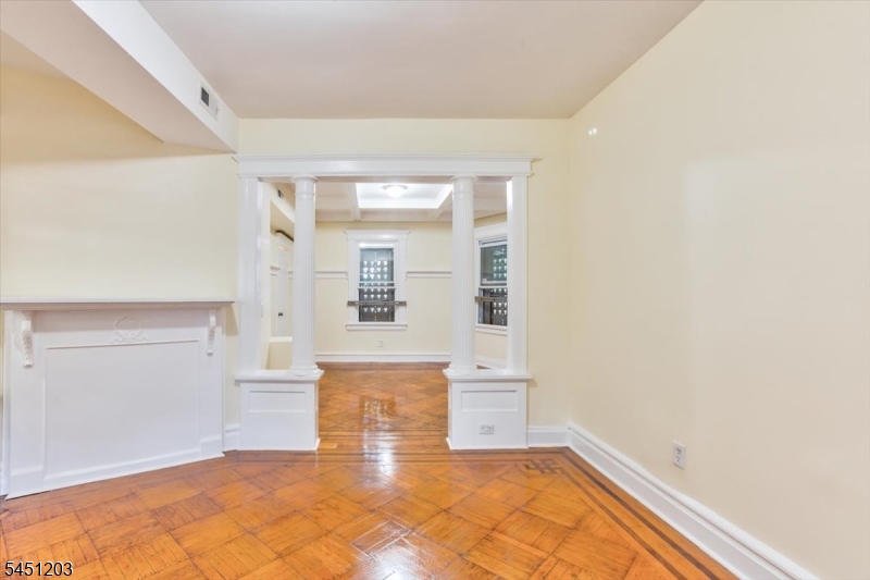 31 Voorhees St Property Photo 11