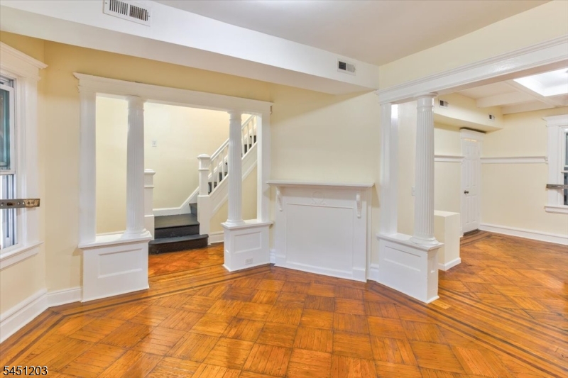 31 Voorhees St Property Photo 15