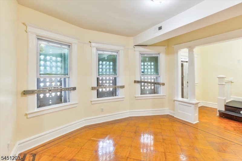 31 Voorhees St Property Photo 16
