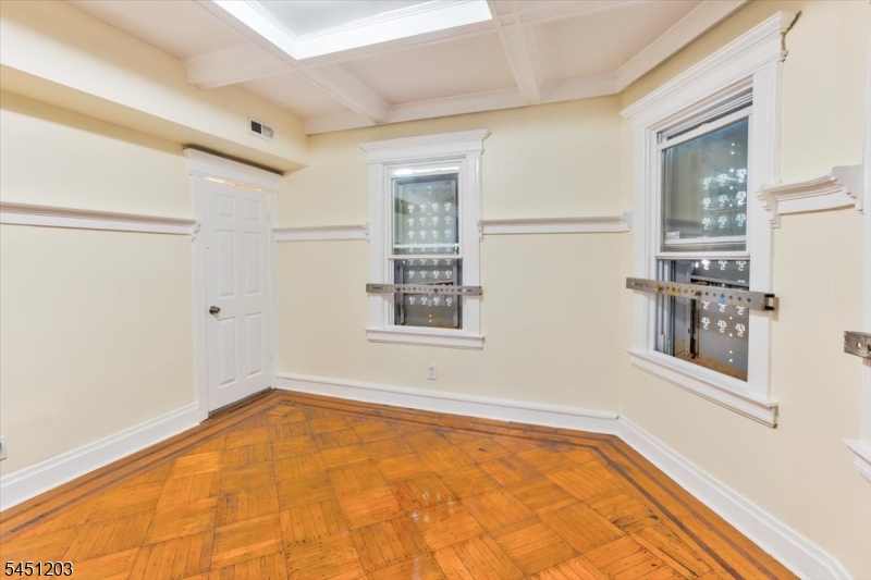 31 Voorhees St Property Photo 19