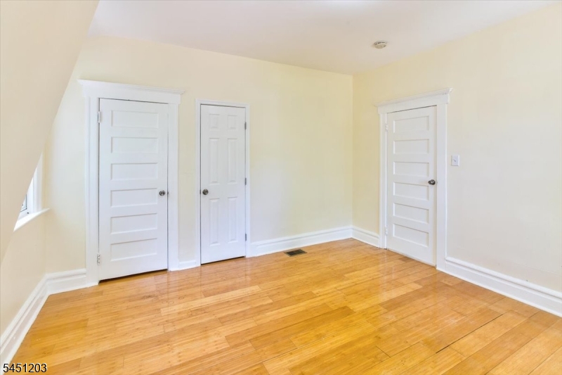 31 Voorhees St Property Photo 33