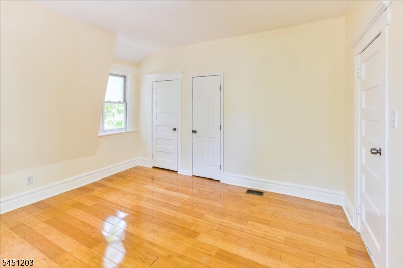 31 Voorhees St Property Photo 34