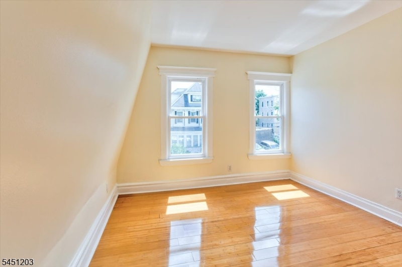 31 Voorhees St Property Photo 37