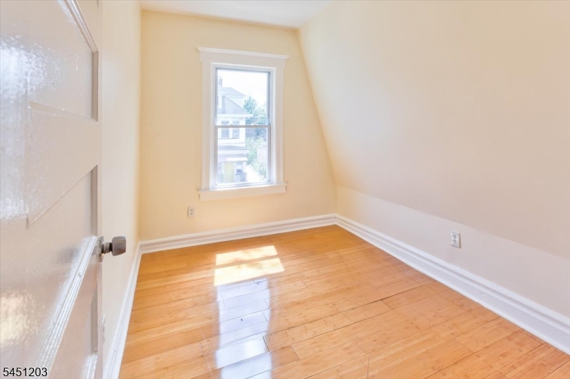 31 Voorhees St Property Photo 40