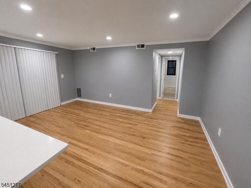 1300 Rock Avef1 F1 Property Photo 7