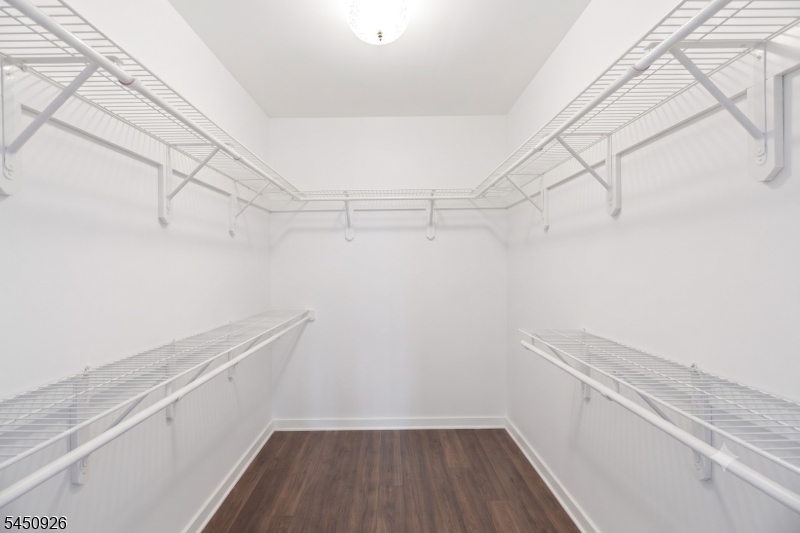 54 W Cherry St 112 Property Photo 10
