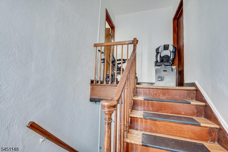 31 Bank St Property Photo 6