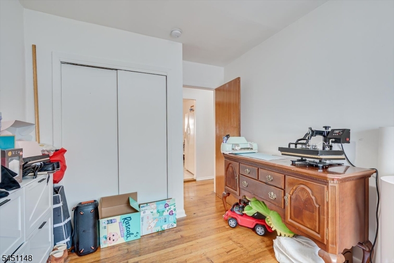 31 Bank St Property Photo 13