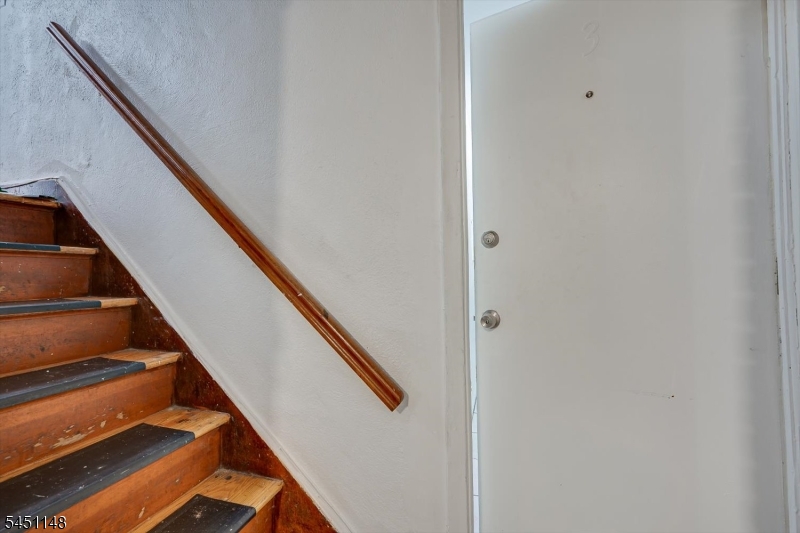 31 Bank St Property Photo 16