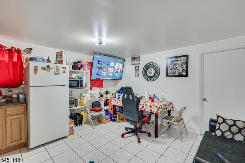 31 Bank St Property Photo 24