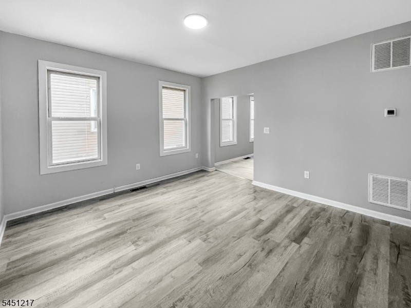 7 Patten Pl Property Photo 7