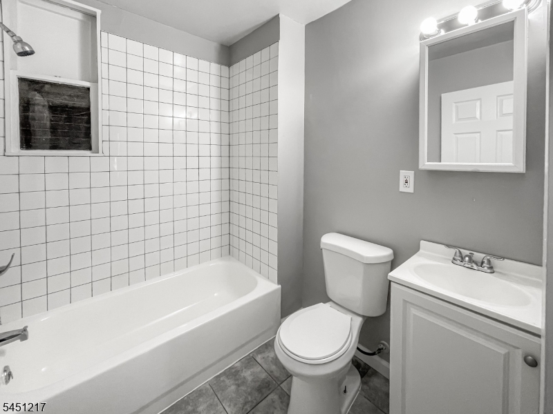 7 Patten Pl Property Photo 12