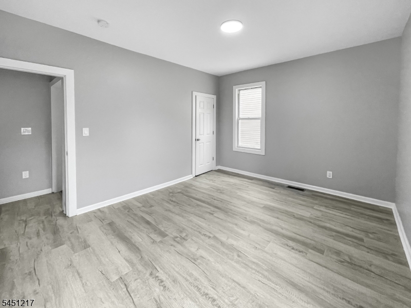 7 Patten Pl Property Photo 14