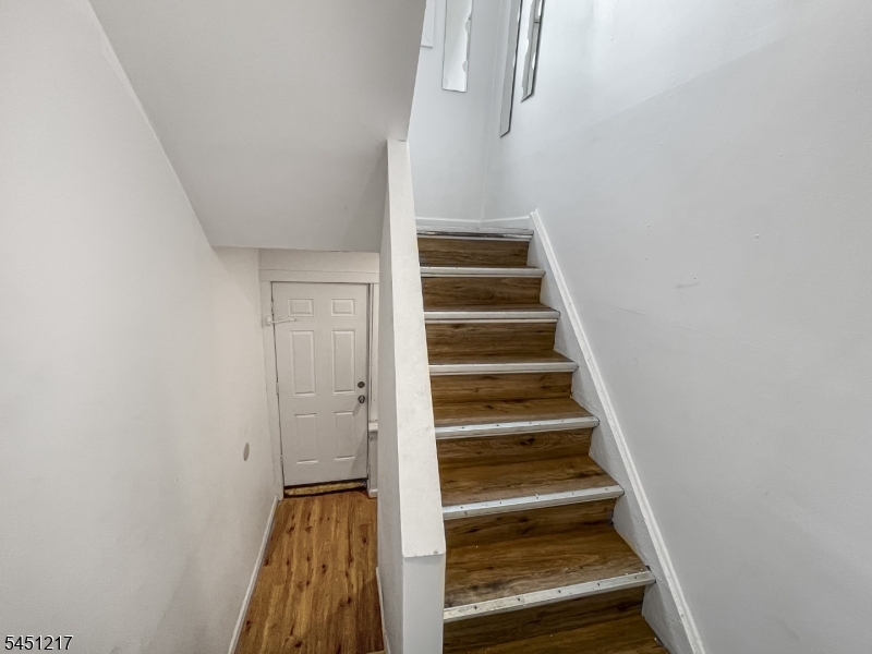 7 Patten Pl Property Photo 16