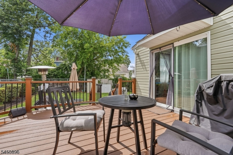 1204 Wheatsheaf Rd Property Photo 22