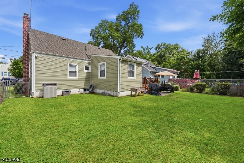 1204 Wheatsheaf Rd Property Photo 25