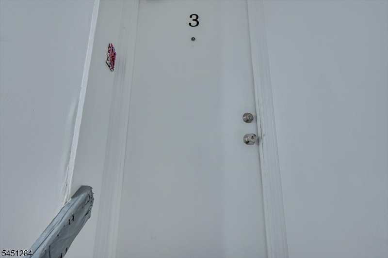 400 Maple Ave Property Photo 26