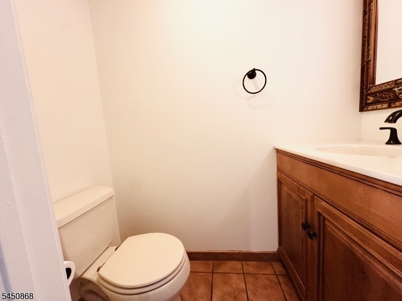 111 Almond Dr 111 Property Photo 11