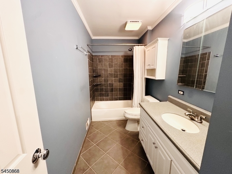111 Almond Dr 111 Property Photo 13