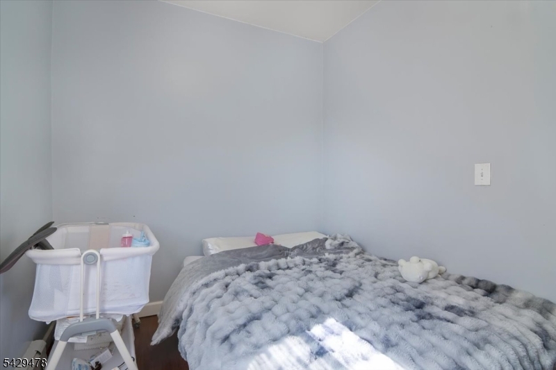 22 Tuttle St Property Photo 4
