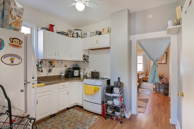 22 Tuttle St Property Photo 24