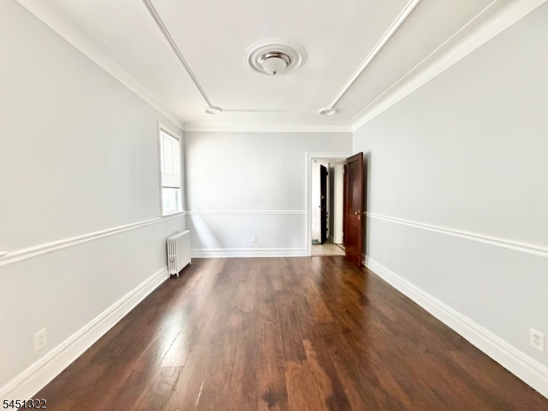 124 W 45th St Property Photo 17