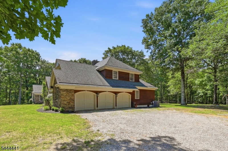 176 Rockburn Pass Property Photo 36