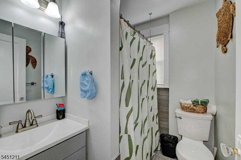 275 Greylock Pkwy 3 Property Photo 13