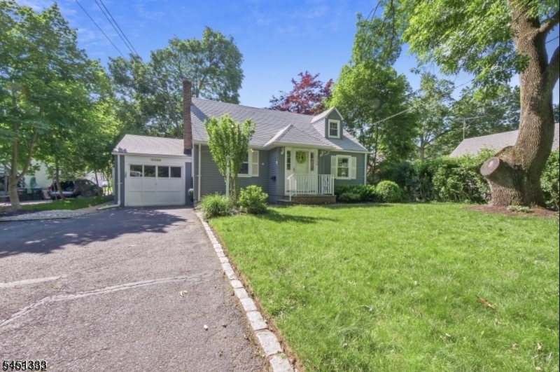2208 Paff Pl Property Photo 2
