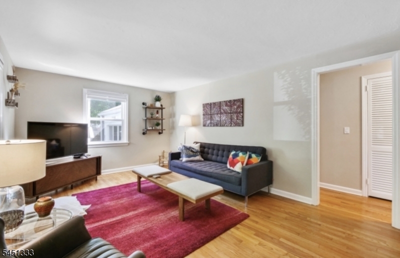 2208 Paff Pl Property Photo 3