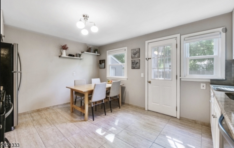 2208 Paff Pl Property Photo 6