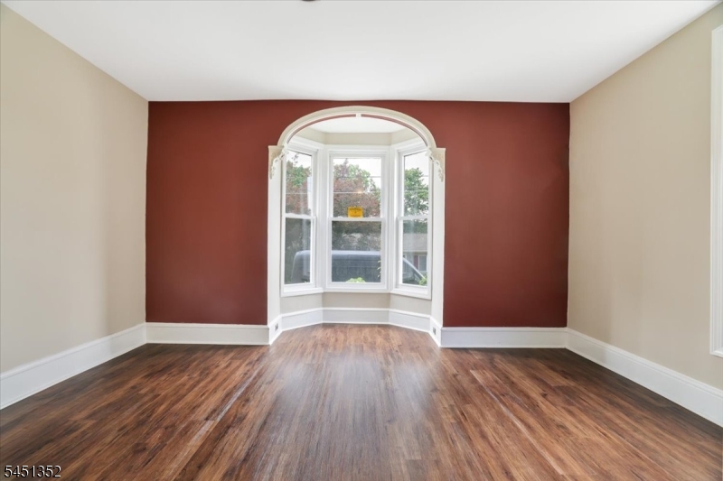 32 High Street Property Photo 9