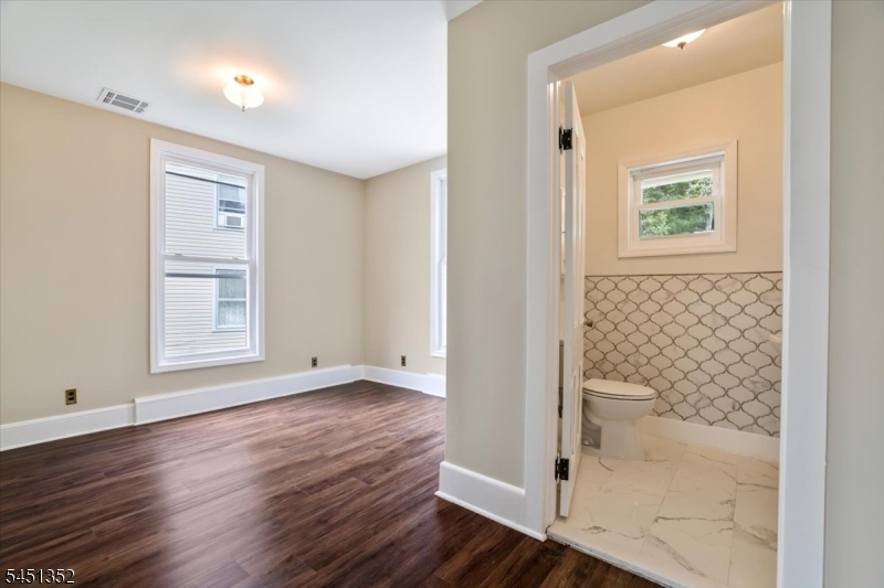 32 High Street Property Photo 36