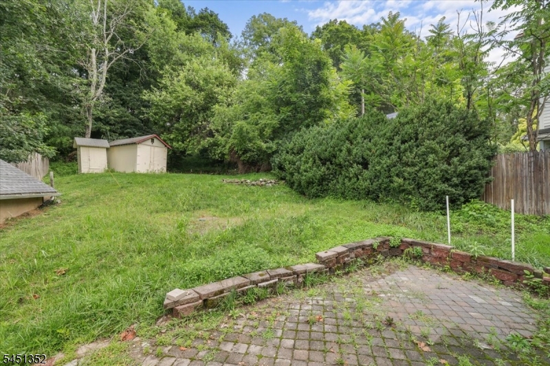 32 High Street Property Photo 41