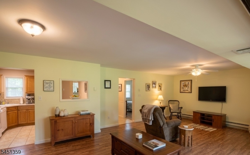 32 Dickinson Ct Property Photo 7