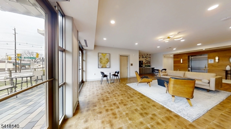 1181 Morris Ave 407 Property Photo 25