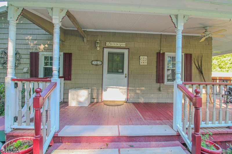 265 Warbasse Junction Rd Property Photo 7