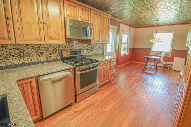 265 Warbasse Junction Rd Property Photo 14